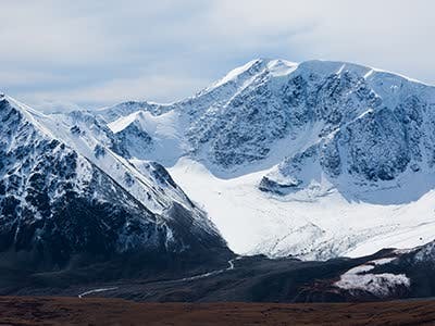 western-mongolia-altai-mountains